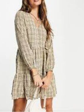 Urban threads Neck Tiered Midi Dress in Beige Plaid